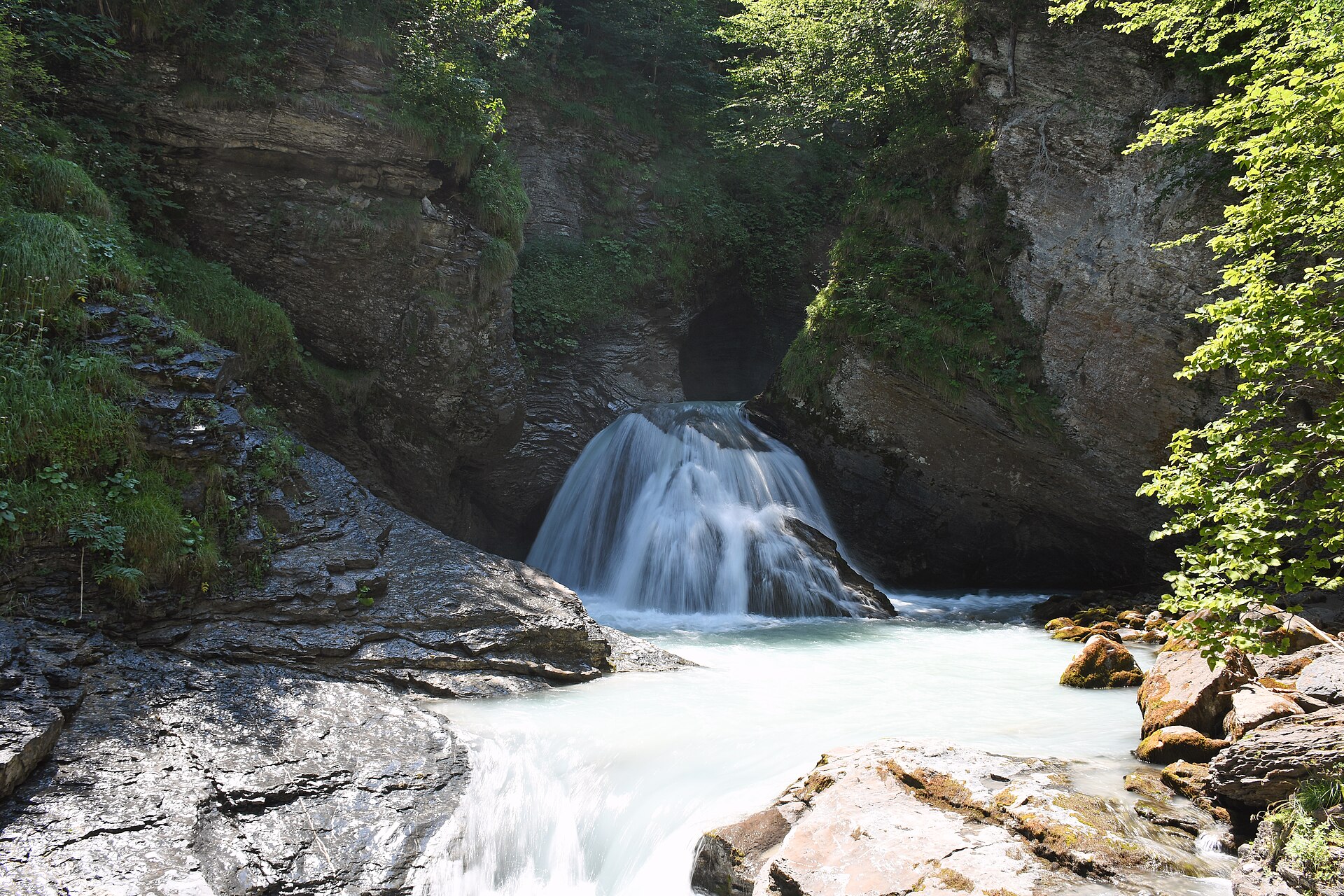The lower cascades of the Reichenbach
