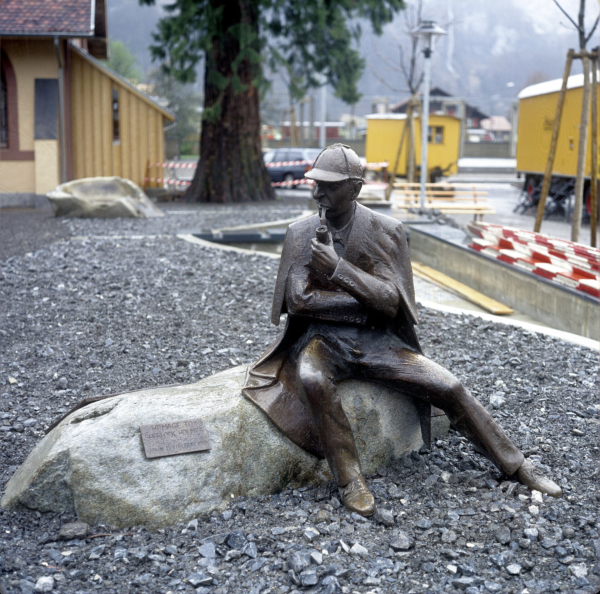 The Sherlock Holmes statue in Meiringen, pipe in hand